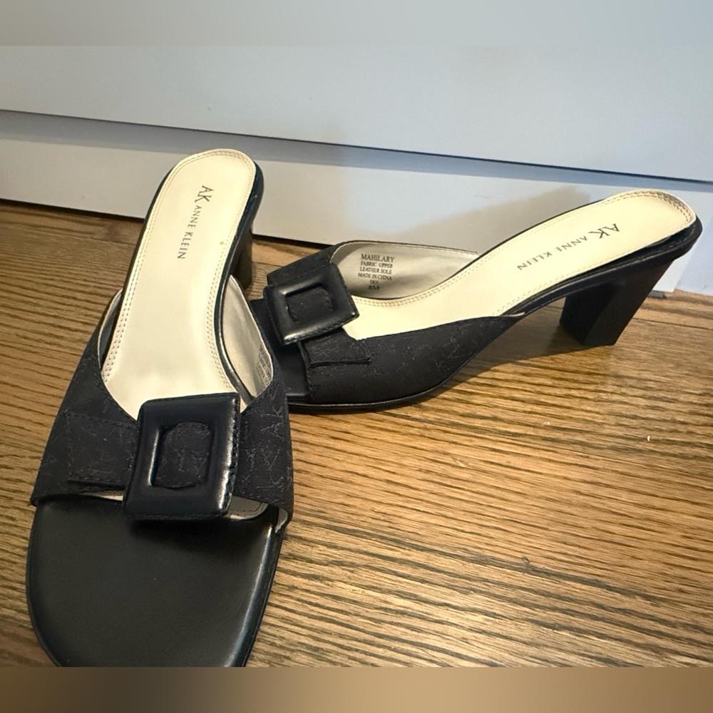 Anne Klein Black Mules Sleek and Versatile